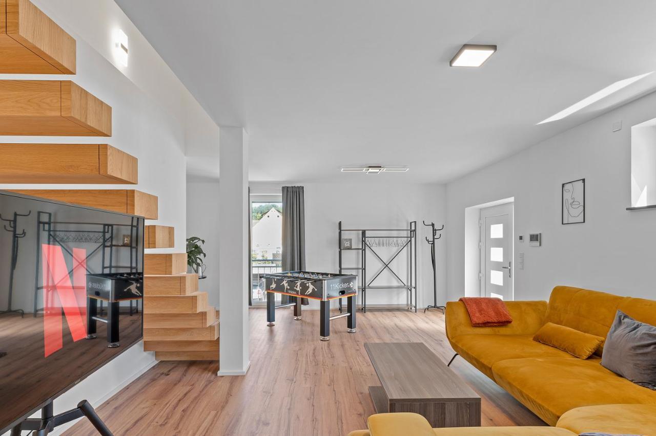 Golden Home With Barbecue, Yoga, Football Table Зінсгайм Екстер'єр фото